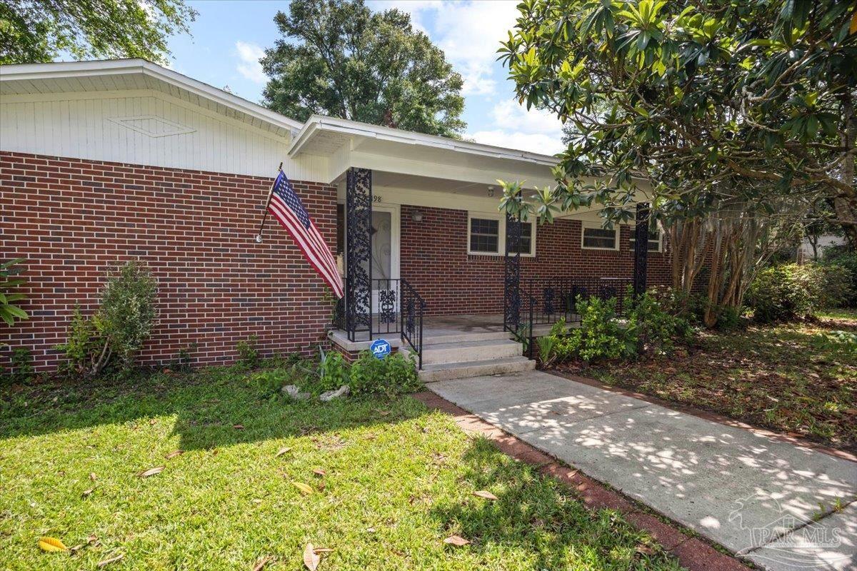 5198 Santa Rosa Street Milton, FL 32570 - Photo 4 of 35 Gallery Image 4