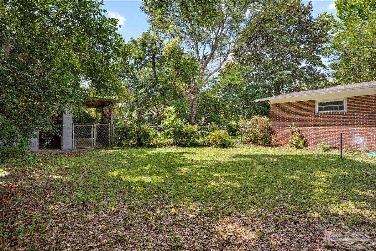 5198 Santa Rosa Street Milton, FL 32570 - Photo 7 of 35 Gallery Image 7