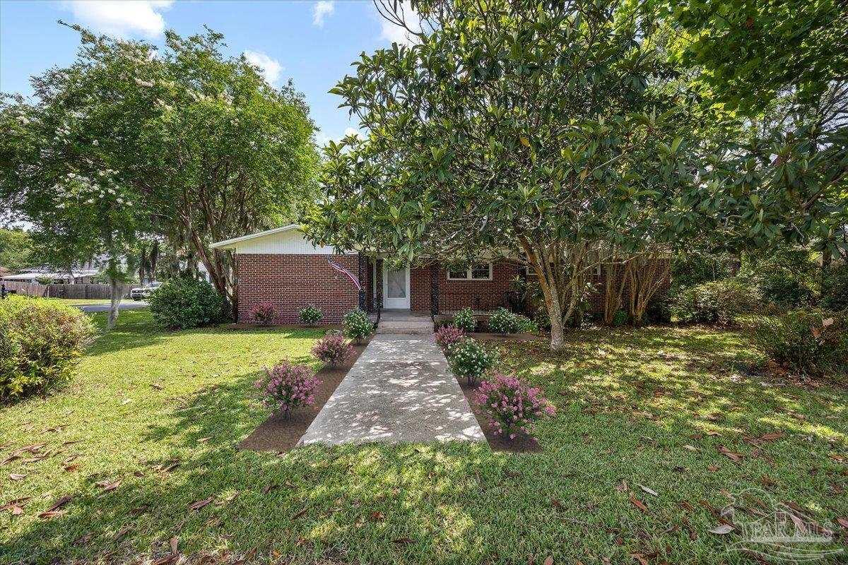 5198 Santa Rosa Street Milton, FL 32570 - Photo 9 of 35 Gallery Image 9