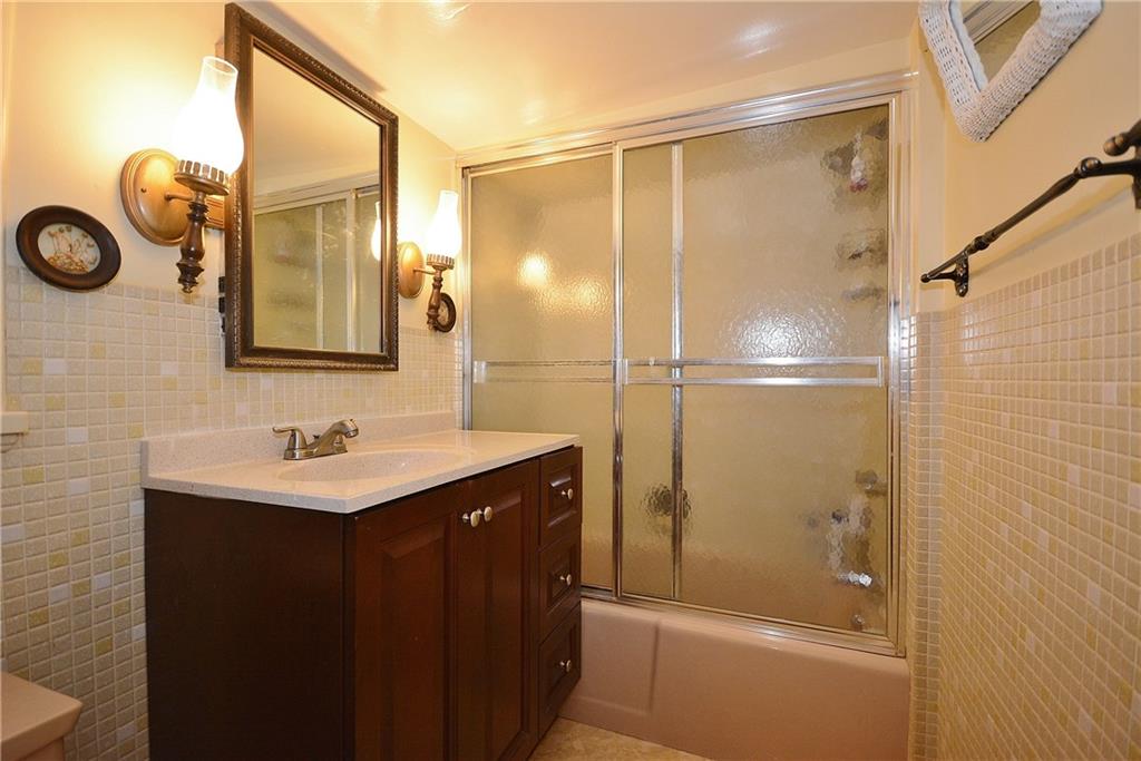 1307 Roosevelt Road Pittsburgh, PA 15237 - Photo 11 of 19 Gallery Image 11