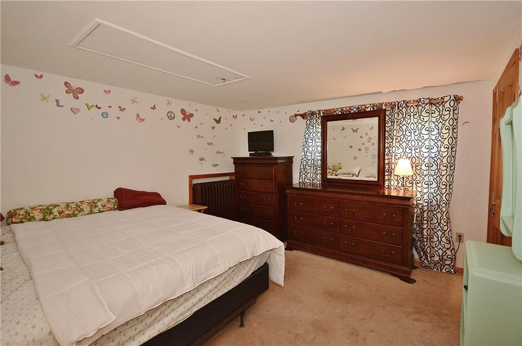 1307 Roosevelt Road Pittsburgh, PA 15237 - Photo 14 of 19 2nd Bedroom