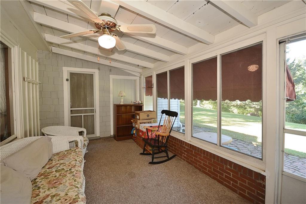 1307 Roosevelt Road Pittsburgh, PA 15237 - Photo 15 of 19 Sun Room