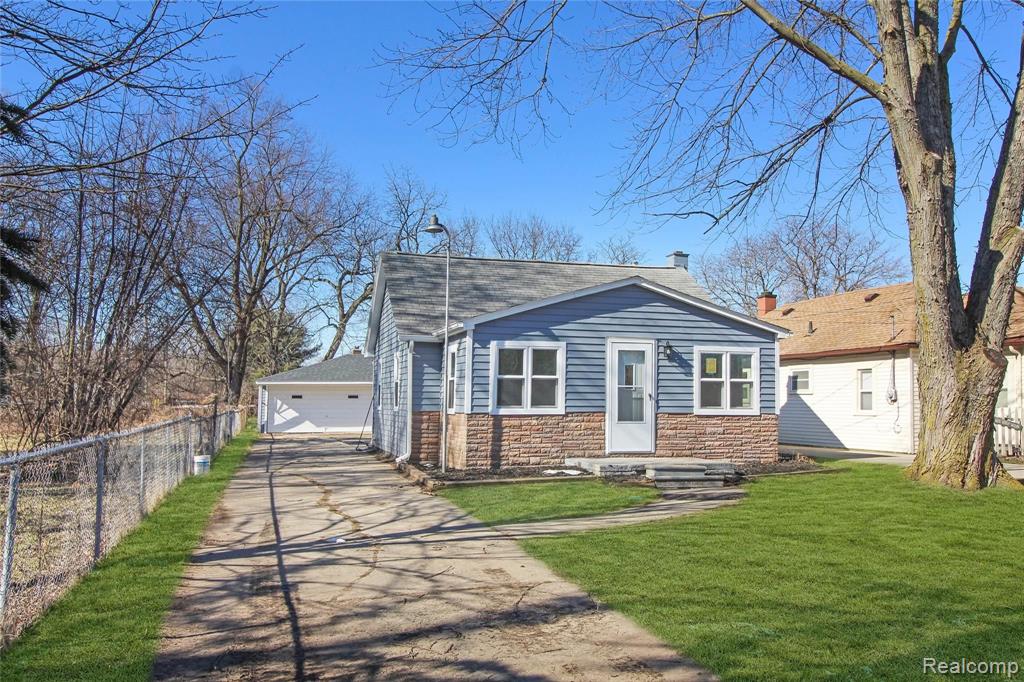 11116 Inkster Road Romulus, MI 48174 - Photo 1 of 14