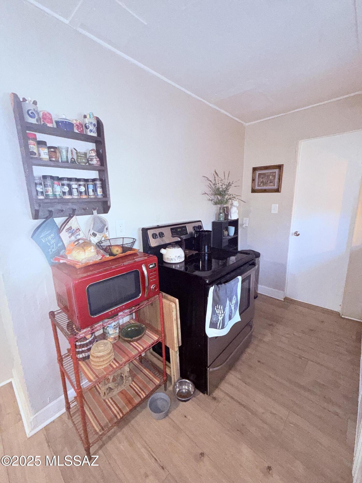 525 East Navajo Road Tucson, AZ 85705 - Photo 13 of 33