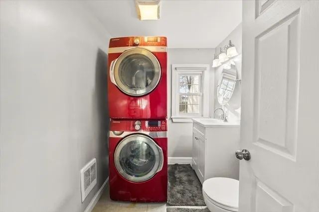 $540,000 | 31 Magnolia Avenue, Brockton, MA 02301