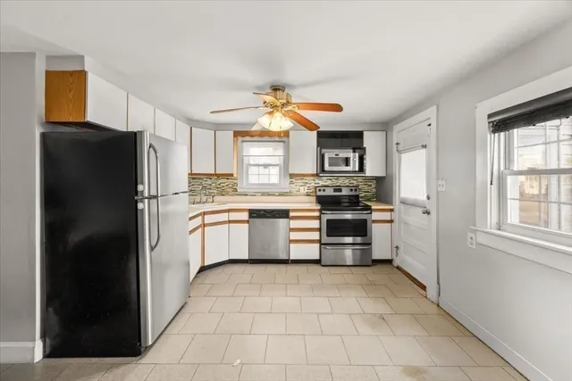 $540,000 | 31 Magnolia Avenue, Brockton, MA 02301