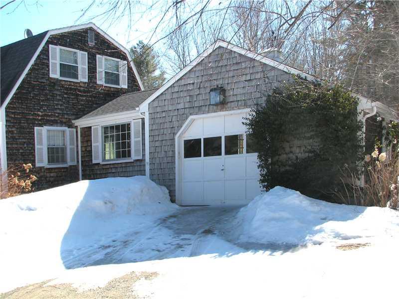 516 Highway 129 Walpole, ME 04573 - Photo 7 of 7 Garage.