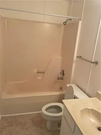 $1,500 | 716 Heavens Drive, Unit 14, Mandeville, LA 70471