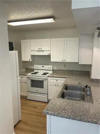 $1,500 | 716 Heavens Drive, Unit 14, Mandeville, LA 70471