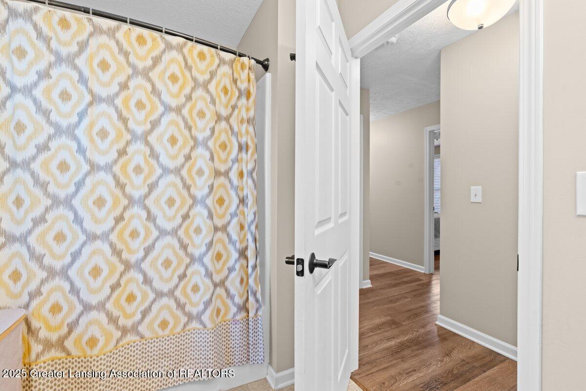2036 Reo Road Lansing, MI 48910 - Photo 15 of 29 Media Jett - 22