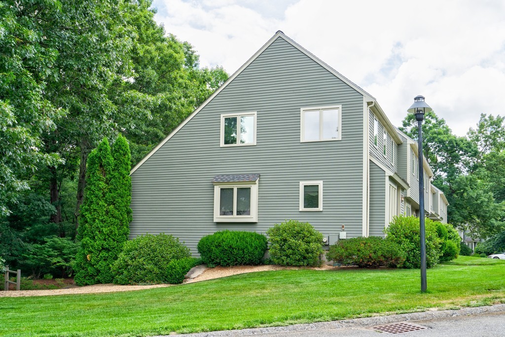 8 Deer Path, Unit 1 Maynard, MA 01754 - Photo 3 of 26 Gallery Image 3