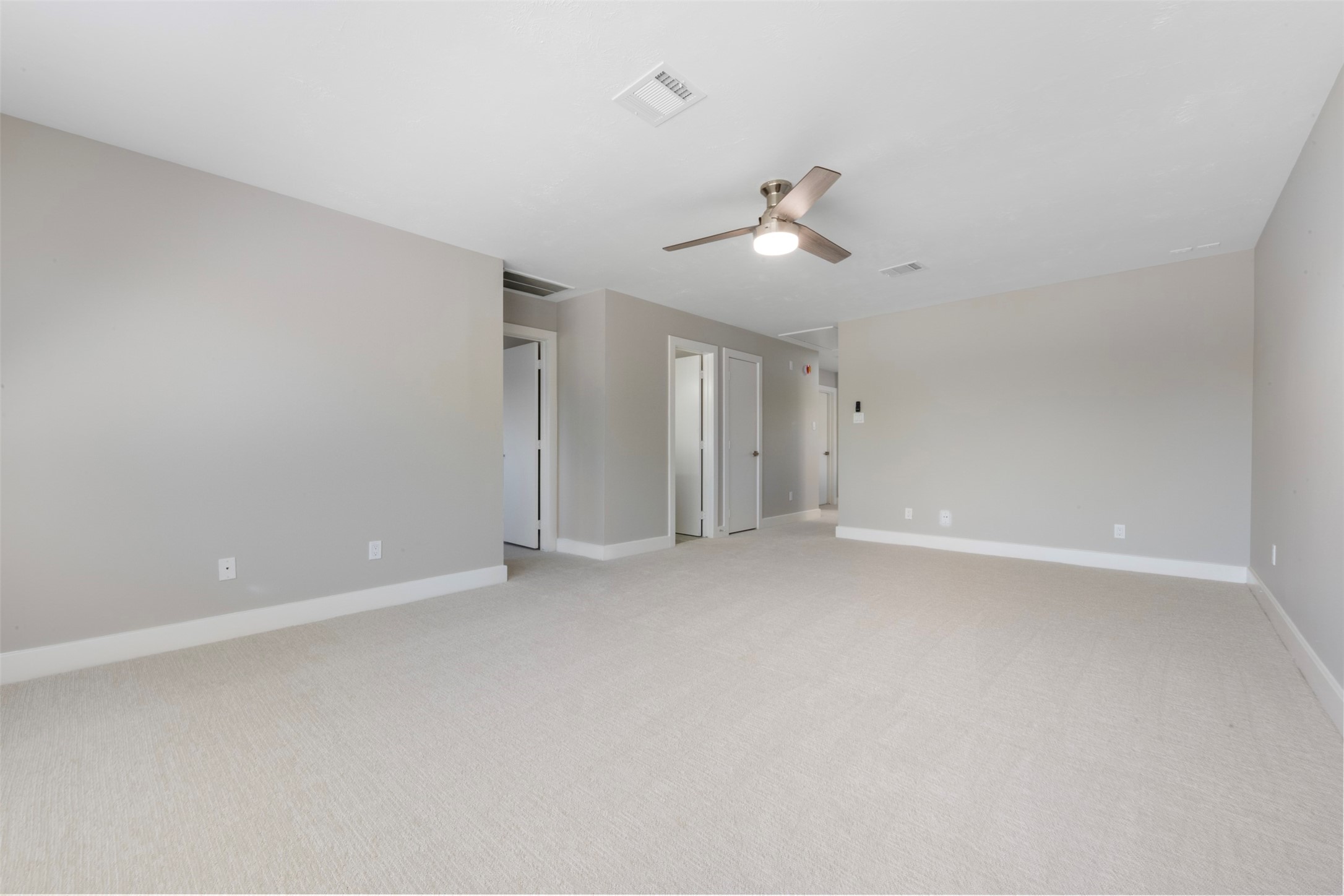 9606 Farrell Drive Houston, TX 77070 - Photo 18 of 37 a view of empty room
