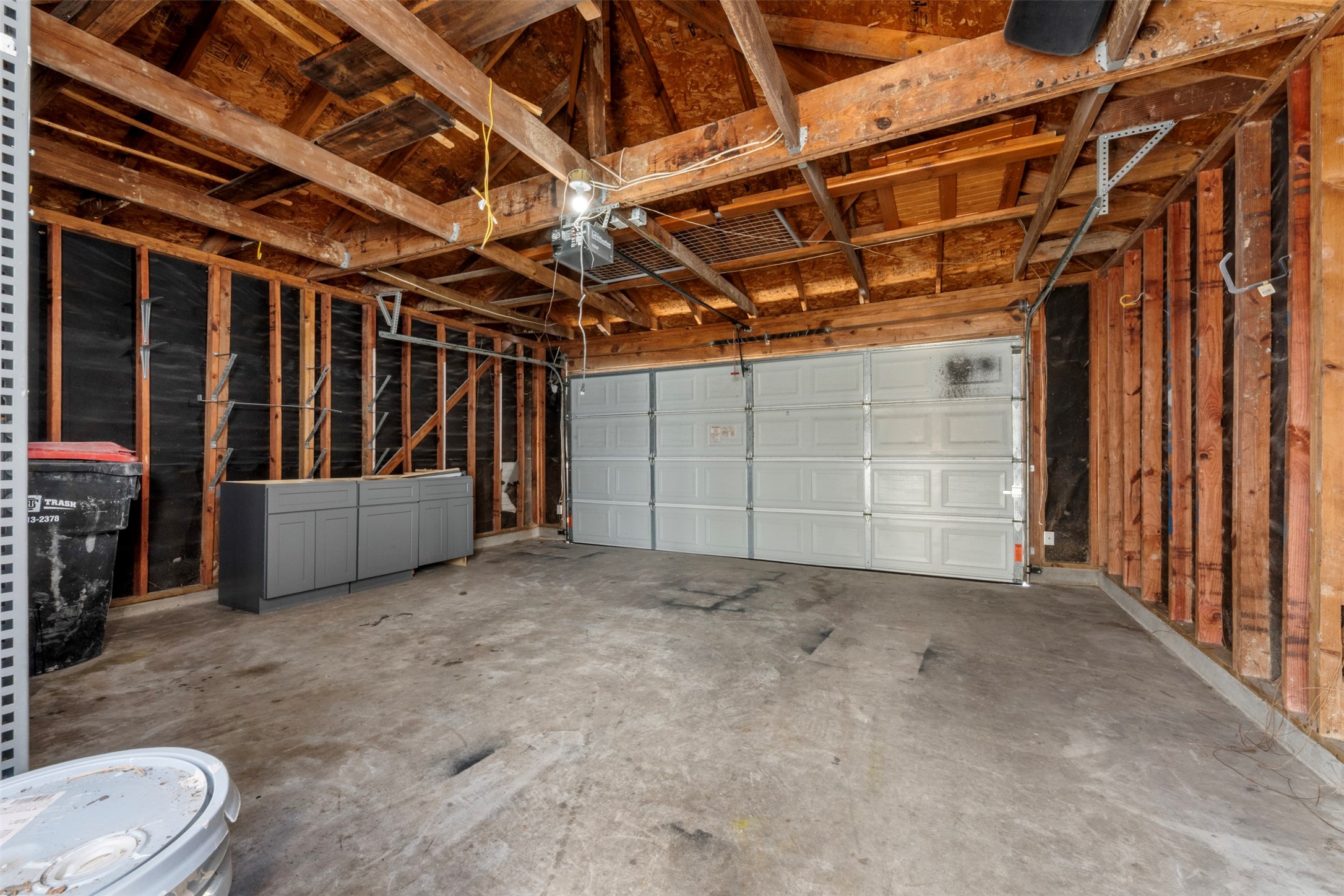 9606 Farrell Drive Houston, TX 77070 - Photo 29 of 37 a view of an empty room