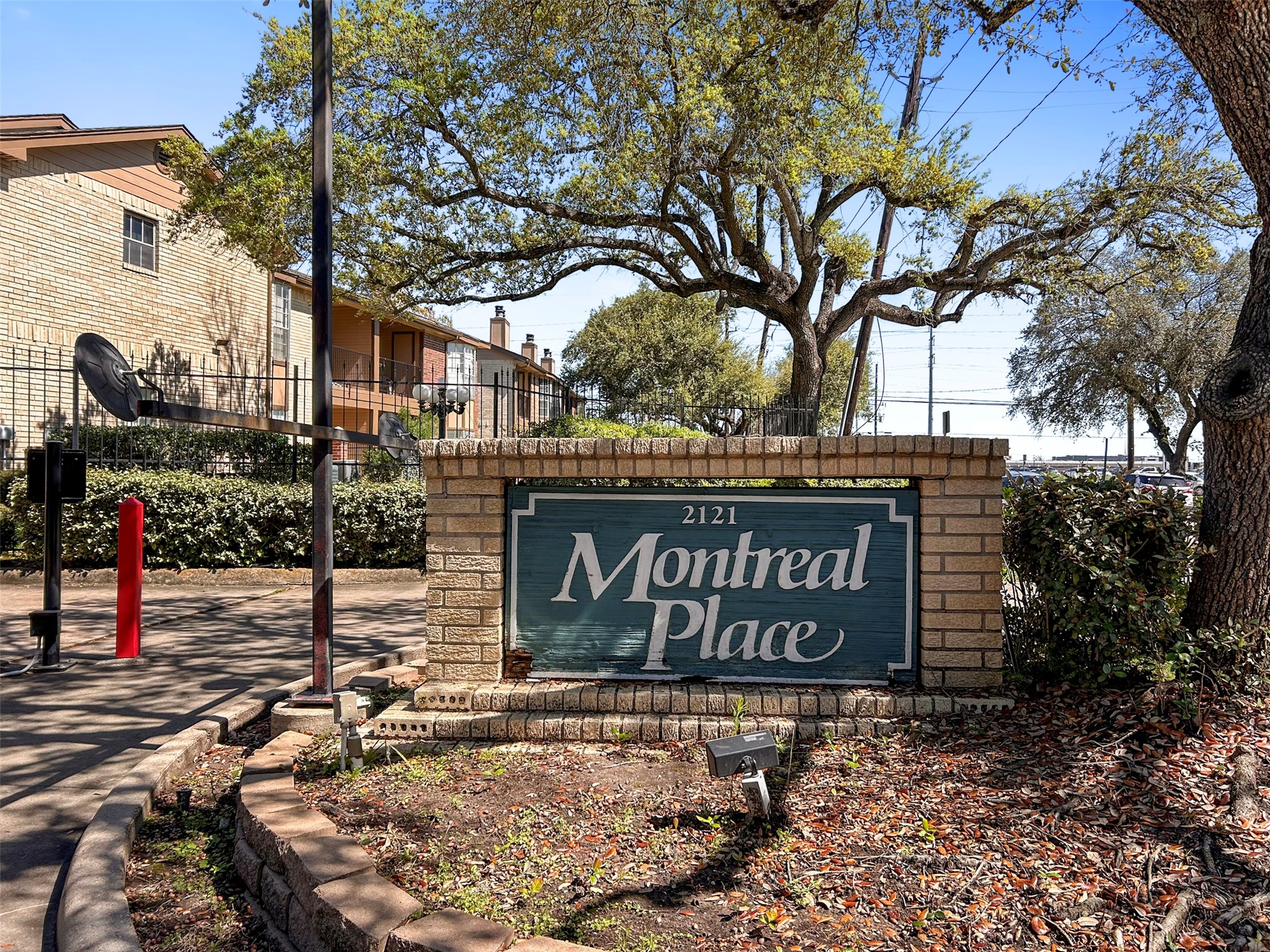 9606 Farrell Drive Houston, TX 77070 - Photo 37 of 37 a view of street sign under a large tree