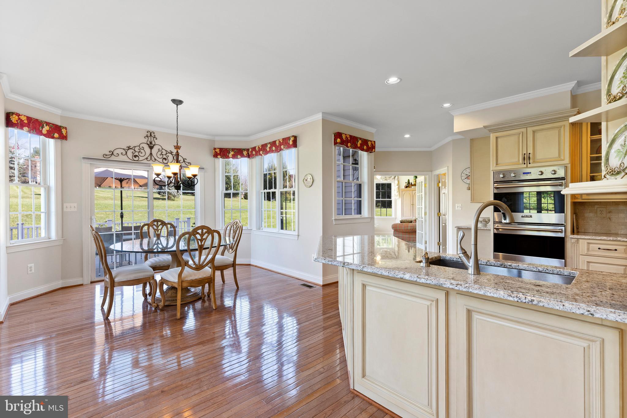 4002 Manor Oaks Road Phoenix, MD 21131 - Photo 16 of 62 Kitchen & Breakfast Area