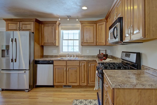 12 B Foxhill Road, Unit B Foxboro, MA 02035 - Photo 4 of 25 Gallery Image 4