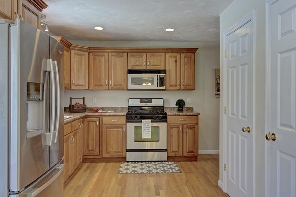 12 B Foxhill Road, Unit B Foxboro, MA 02035 - Photo 6 of 25 Gallery Image 6