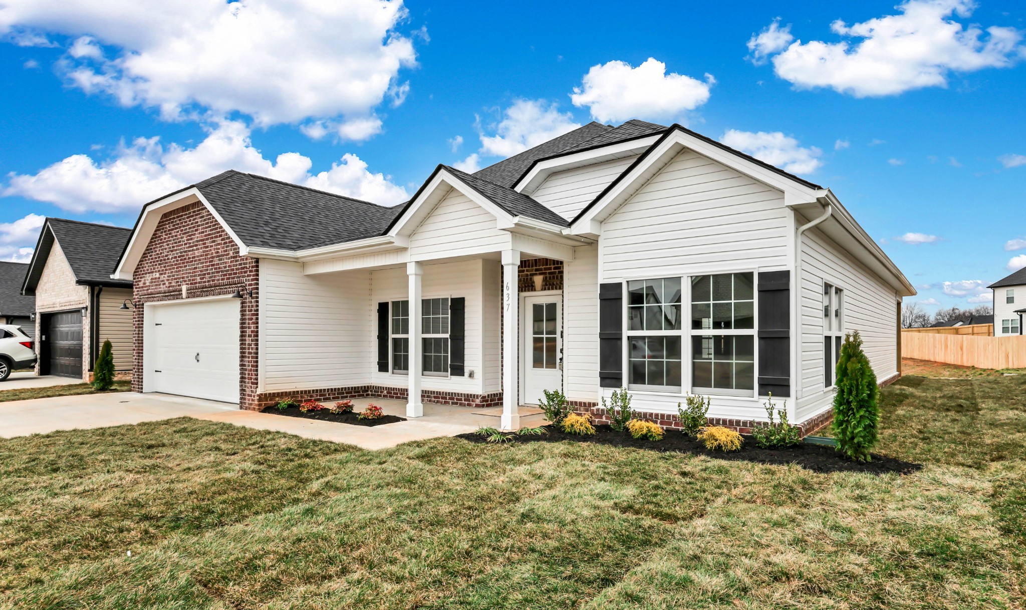 637 Woodrush Drive Clarksville, TN 37040 - Photo 3 of 42
