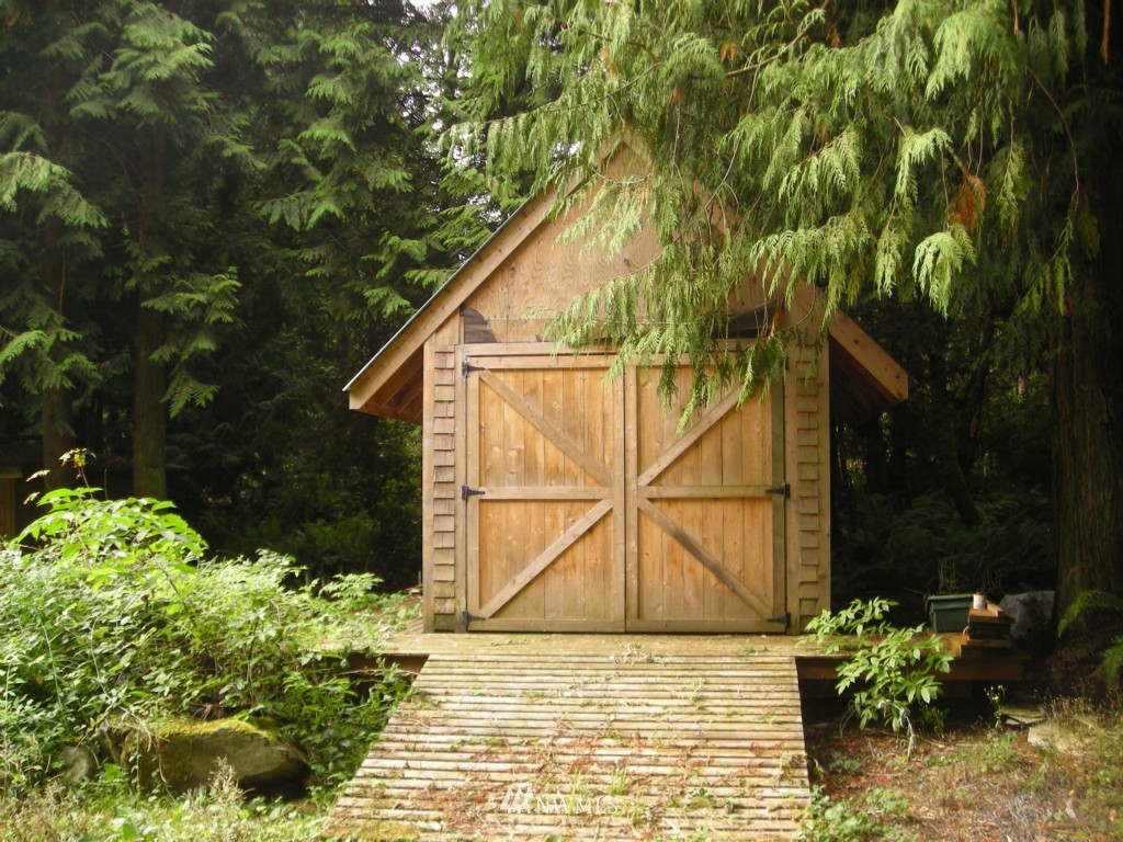 20896 Northeast Melson Road Poulsbo, WA 98370 - Photo 13 of 16 Gallery Image 13