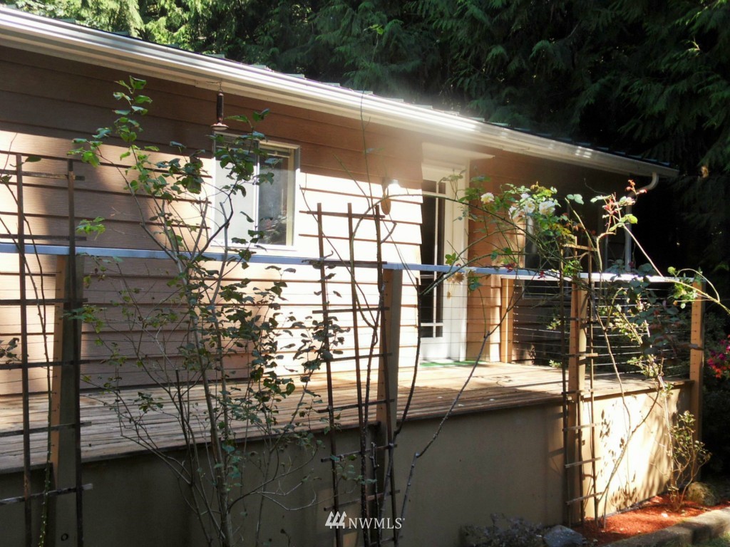 20896 Northeast Melson Road Poulsbo, WA 98370 - Photo 3 of 16 Gallery Image 3