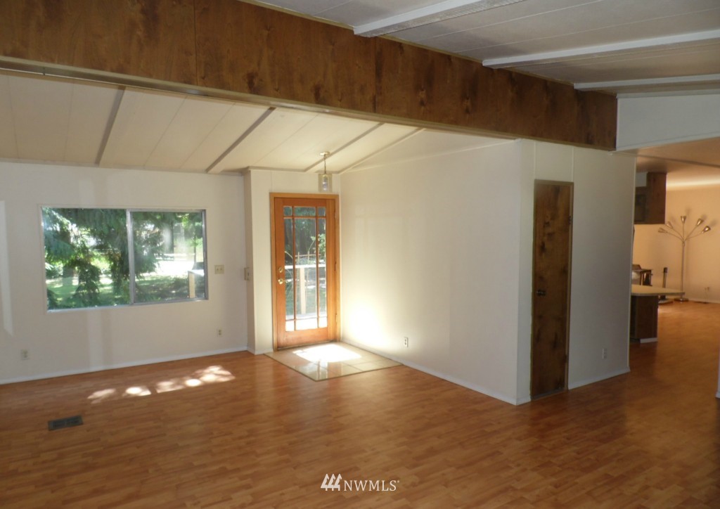 20896 Northeast Melson Road Poulsbo, WA 98370 - Photo 6 of 16 Gallery Image 6