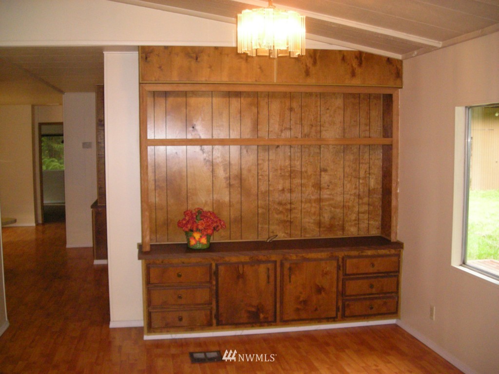 20896 Northeast Melson Road Poulsbo, WA 98370 - Photo 7 of 16 Gallery Image 7