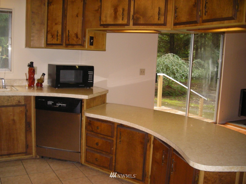 20896 Northeast Melson Road Poulsbo, WA 98370 - Photo 10 of 16 Gallery Image 10