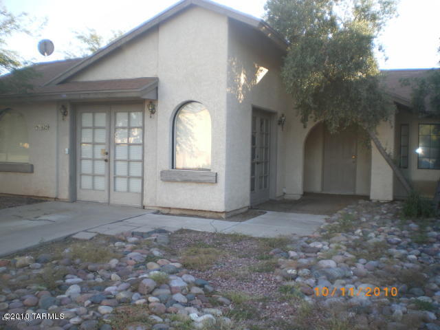 1625 Twin Ridge Road Tucson, AZ 85746 - Photo 1 of 35 Gallery Image 1
