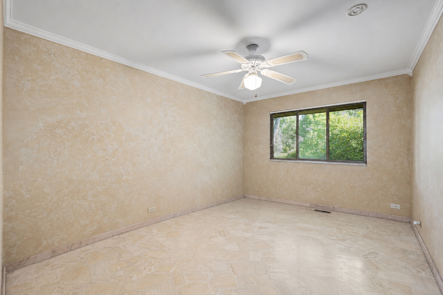 3620 Douglas Road Downers Grove, IL 60515 - Photo 23 of 50