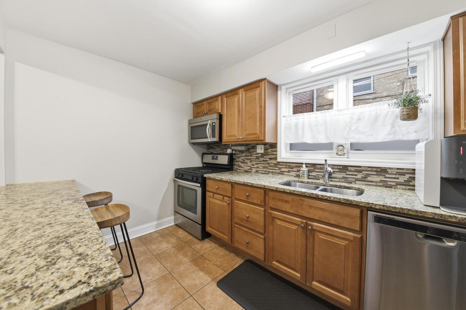 509 1/2 1/2 Ridge Road Wilmette, IL 60091 - Photo 5 of 16