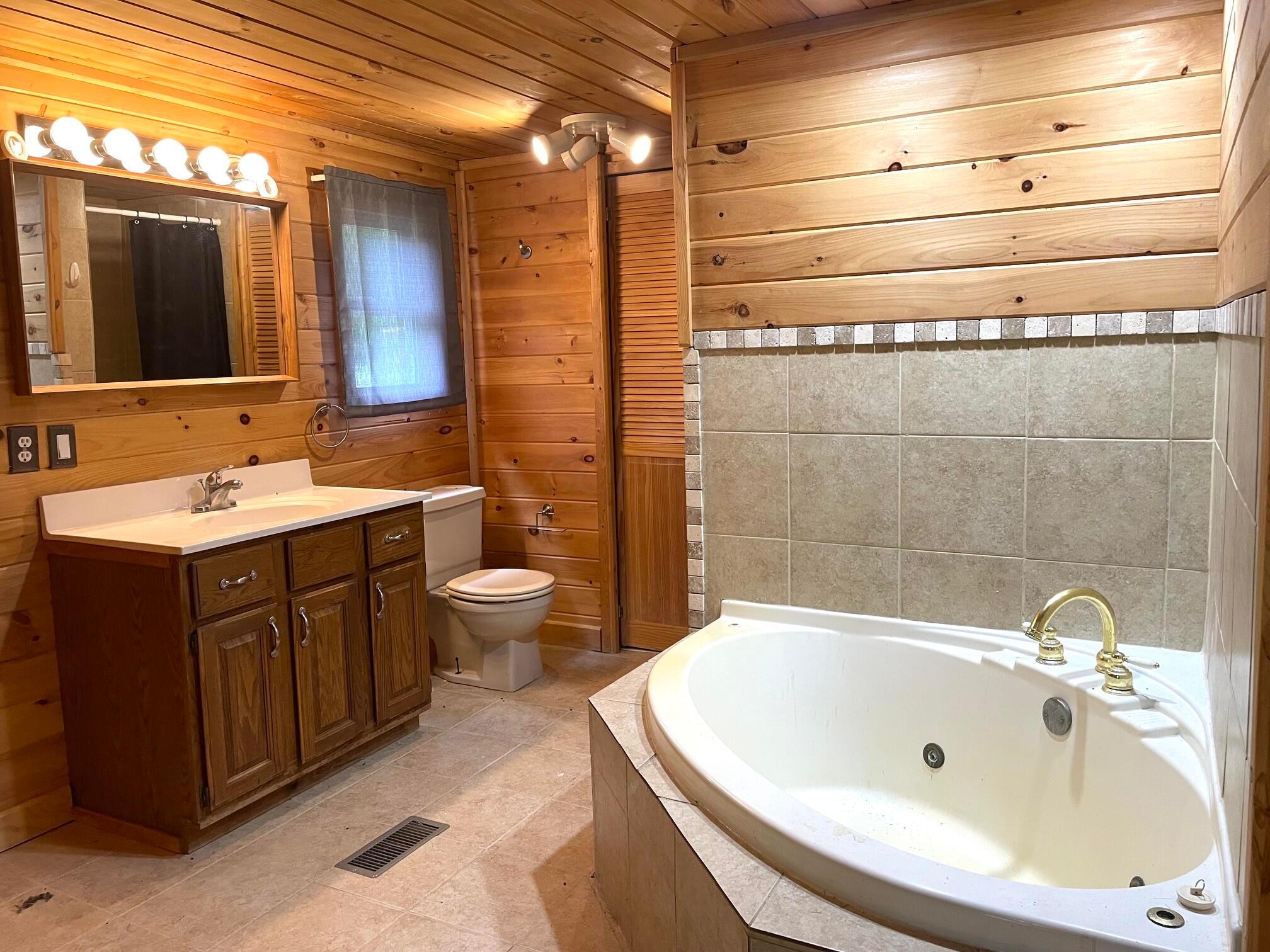 15351 Berry Road Logan, OH 43138 - Photo 23 of 57