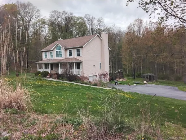 $900,000 | 60 Whitetail Run, Chester, NY 10918