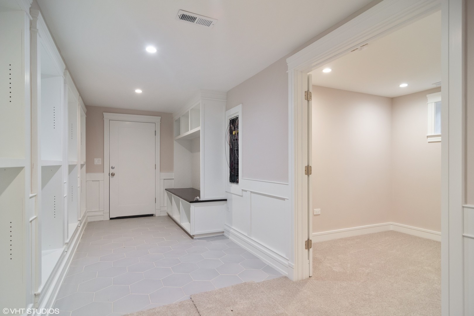 1652 Banbury Road Inverness, IL 60067 - Photo 22 of 28