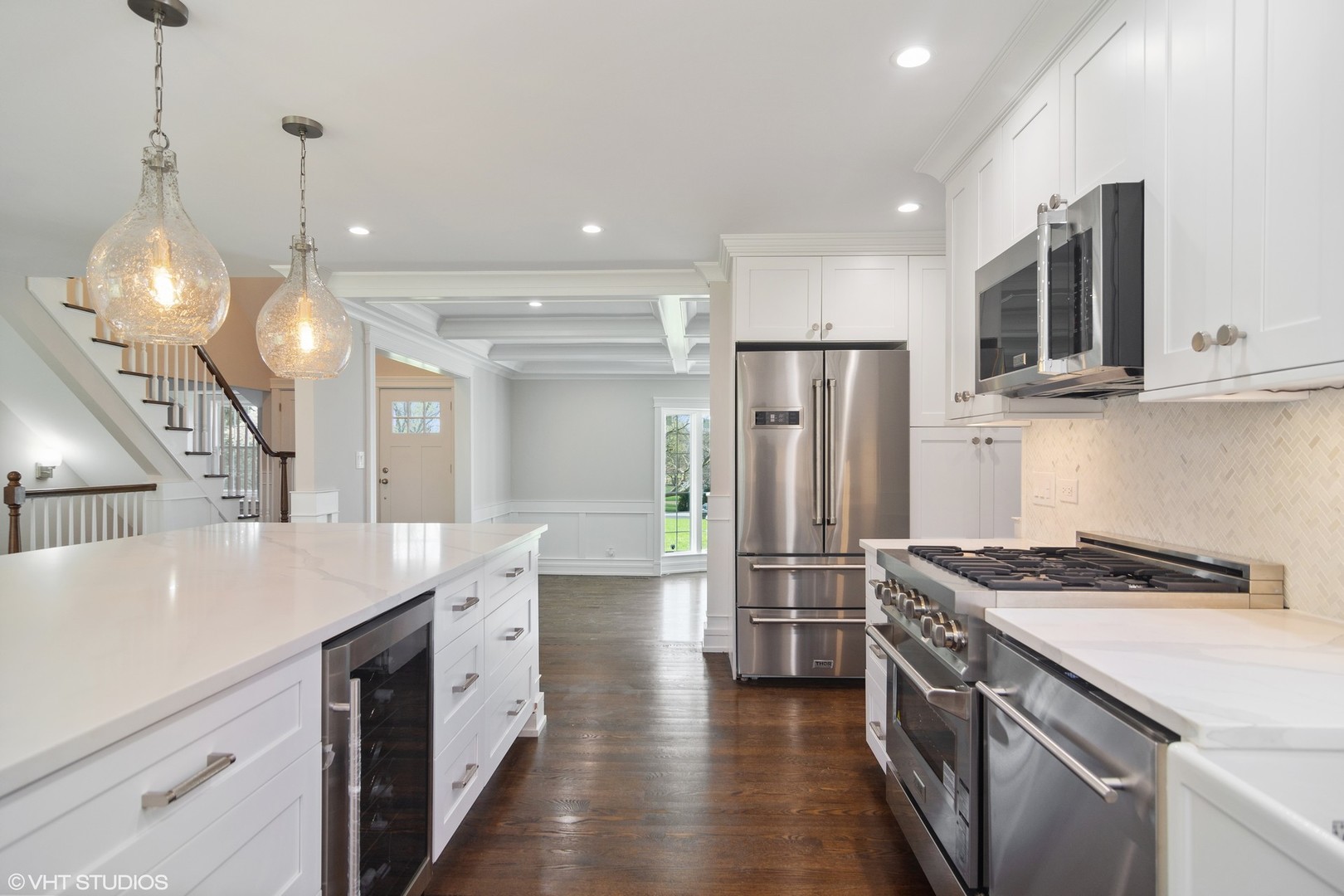 1652 Banbury Road Inverness, IL 60067 - Photo 7 of 28 a kitchen with a sink stainless steel appliances and cabinets