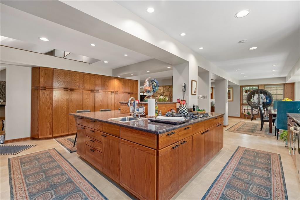 337 Fox Chapel Road Pittsburgh, PA 15238 - Photo 8 of 40