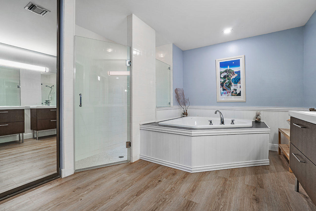245 Ridge Road Jupiter, FL 33477 - Photo 11 of 34 022-245RidgeRd-Jupiter-FL-small