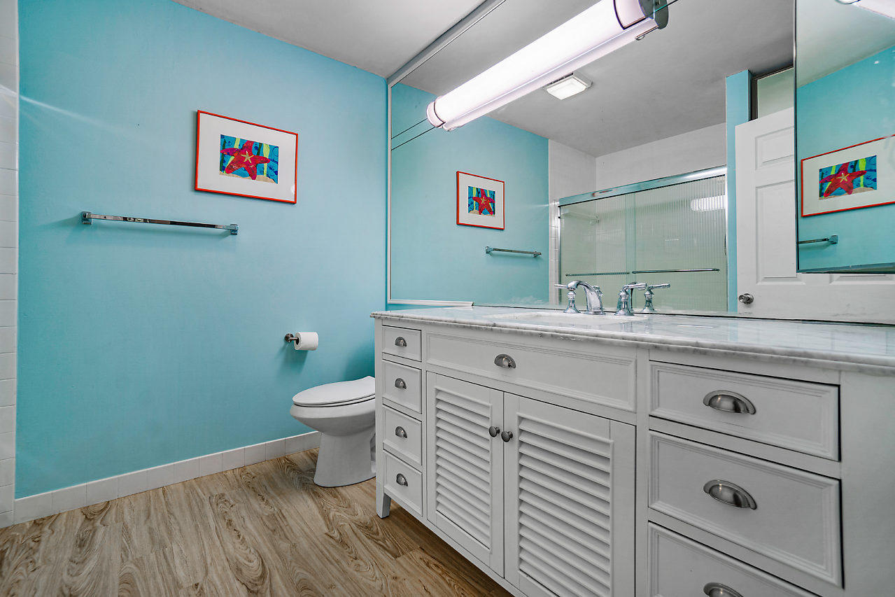 245 Ridge Road Jupiter, FL 33477 - Photo 16 of 34 016-245RidgeRd-Jupiter-FL-small