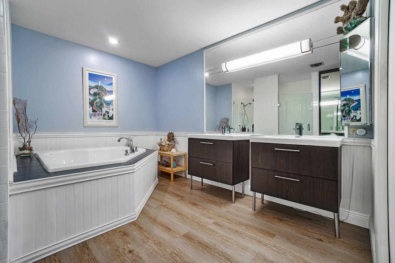 245 Ridge Road Jupiter, FL 33477 - Photo 10 of 34 021-245RidgeRd-Jupiter-FL-small