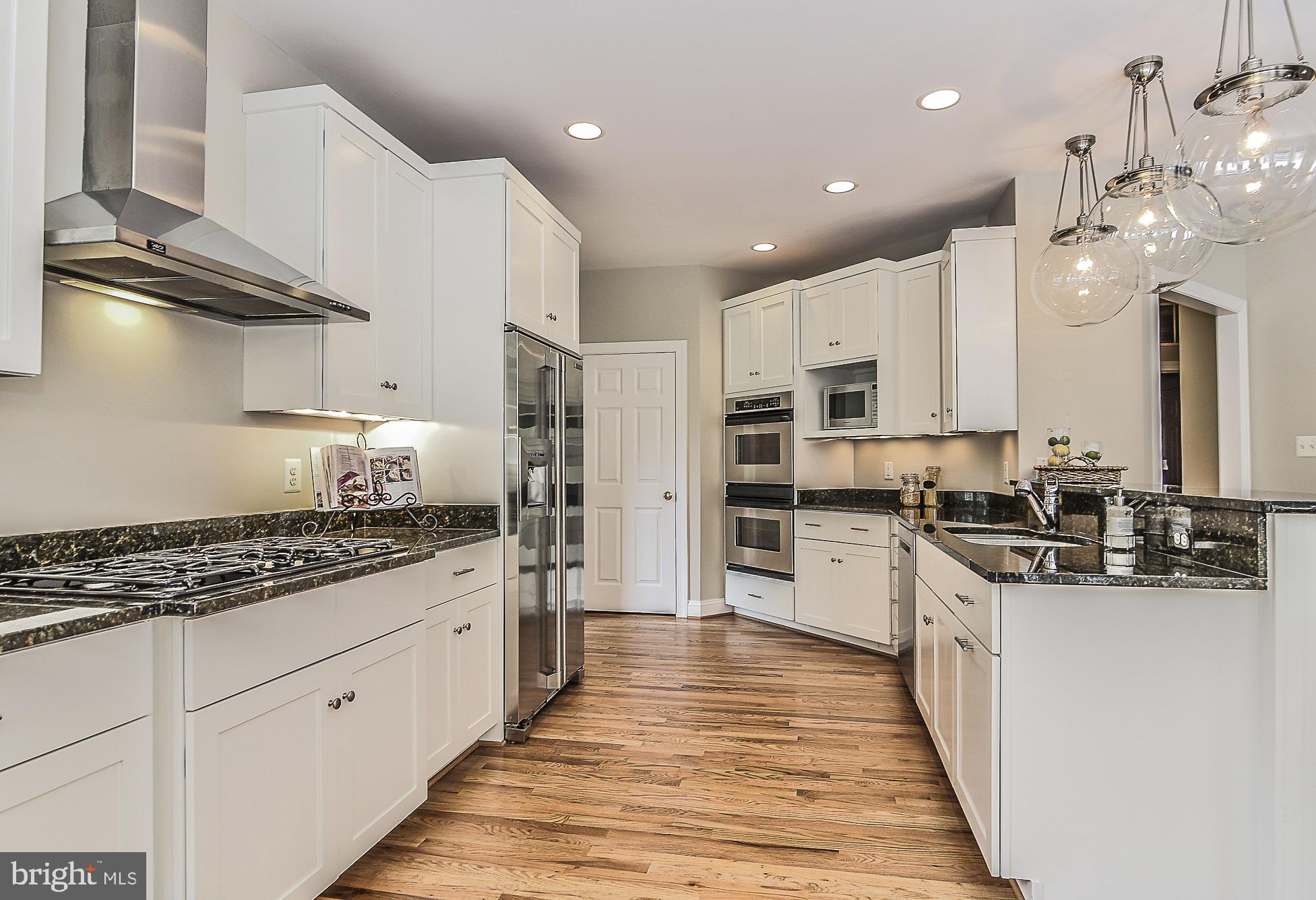 7620 Cabin Road Cabin John, MD 20818 - Photo 15 of 37 Kitchen