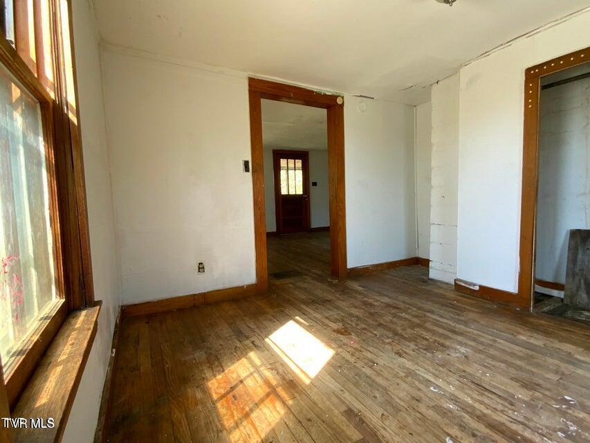 229-235 Henard Road Rogersville, TN 37857 - Photo 4 of 13 20250324212832177204000000-o
