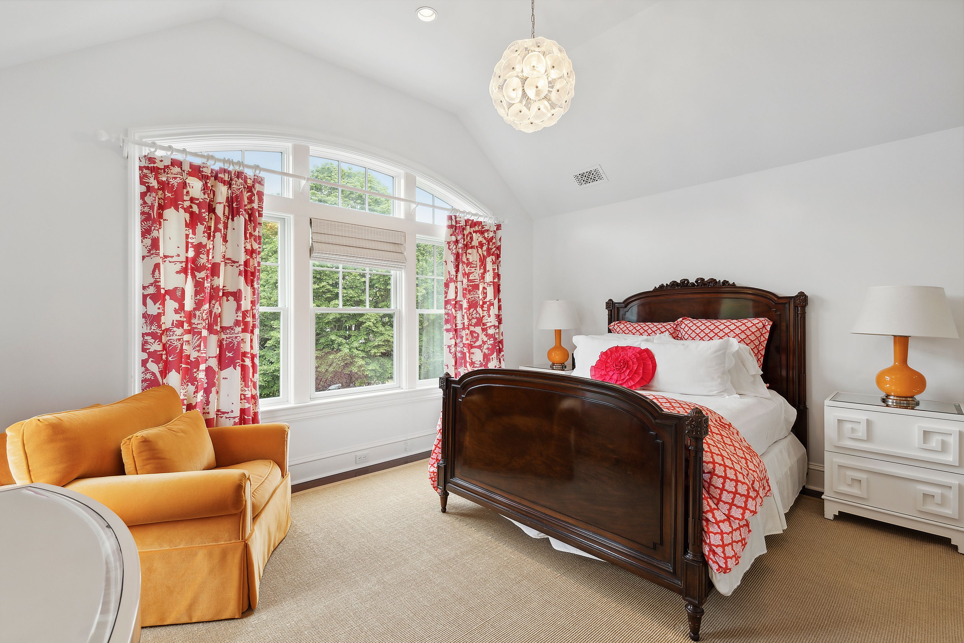 43 Osborne Avenue Southampton, NY 11968 - Photo 11 of 21 Gallery Image 11