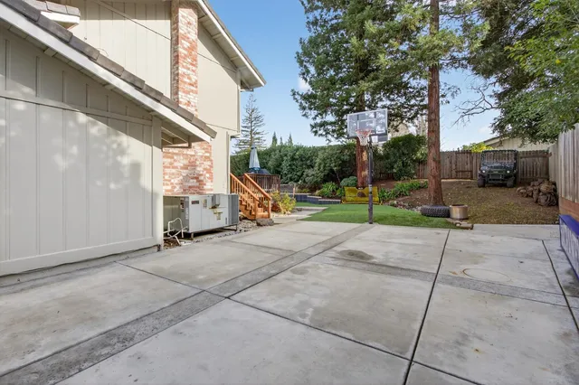 $829,000 | 5306 Saddle Lane, Fair Oaks, CA 95628