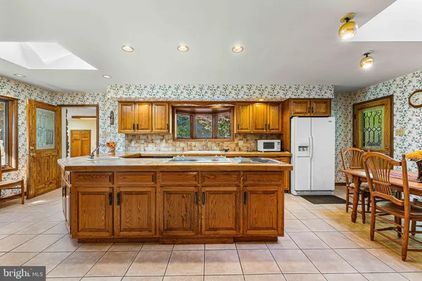 $950,000 | 6760 Bear Creek Boulevard, Wilkes Barre, PA 18702