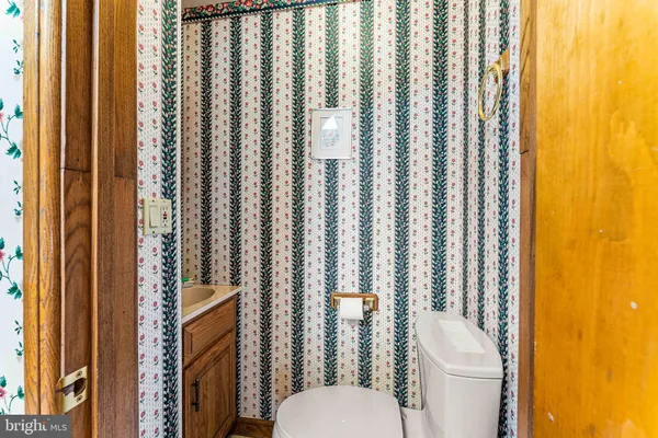 $950,000 | 6760 Bear Creek Boulevard, Wilkes Barre, PA 18702