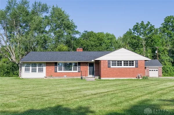 $279,900 | 6123 Shady Oak Street, Huber Heights, OH 45424