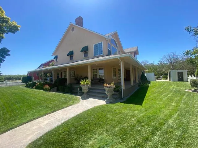 $1,525,000 | 27958 Vine Avenue, Escalon, CA 95320