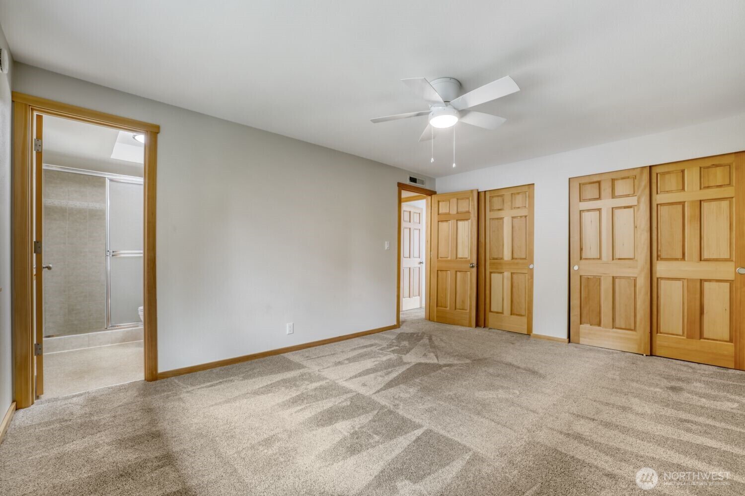 9615 Northeast 201st Street Bothell, WA 98011 - Photo 20 of 28