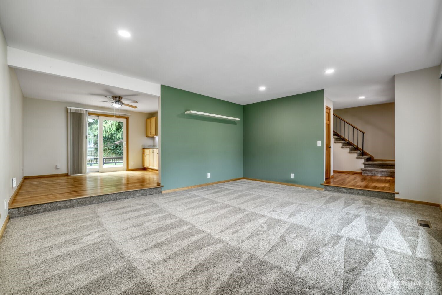 9615 Northeast 201st Street Bothell, WA 98011 - Photo 21 of 28