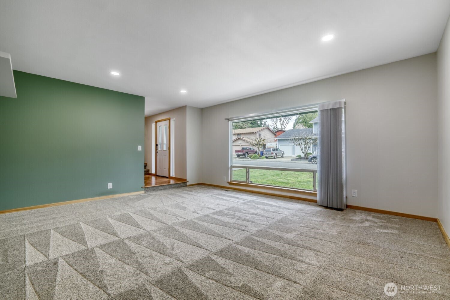 9615 Northeast 201st Street Bothell, WA 98011 - Photo 22 of 28