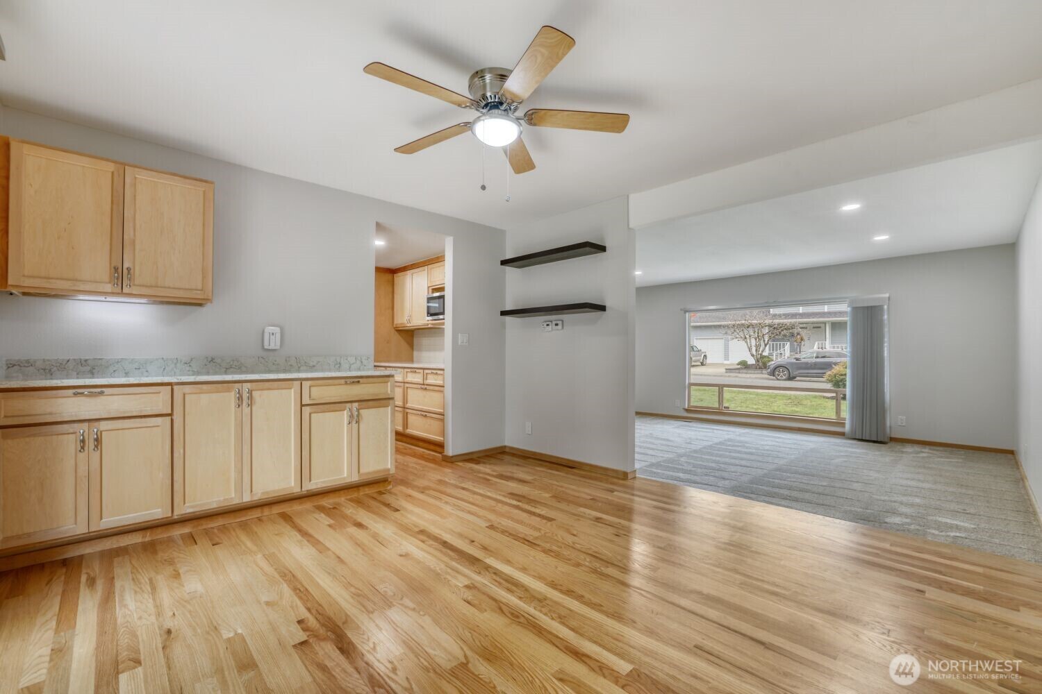 9615 Northeast 201st Street Bothell, WA 98011 - Photo 4 of 28